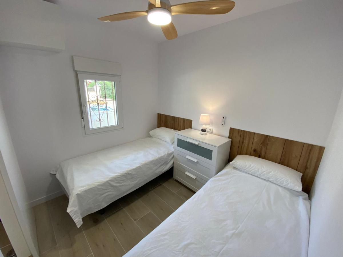 Beachfront, Top Floor Corner 2-Bed, Estepona Paseo Appartement Buitenkant foto